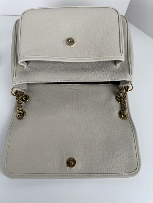 Saint Laurent Niki Medium Leather Shoulder Bag in Crema Soft - Image 13
