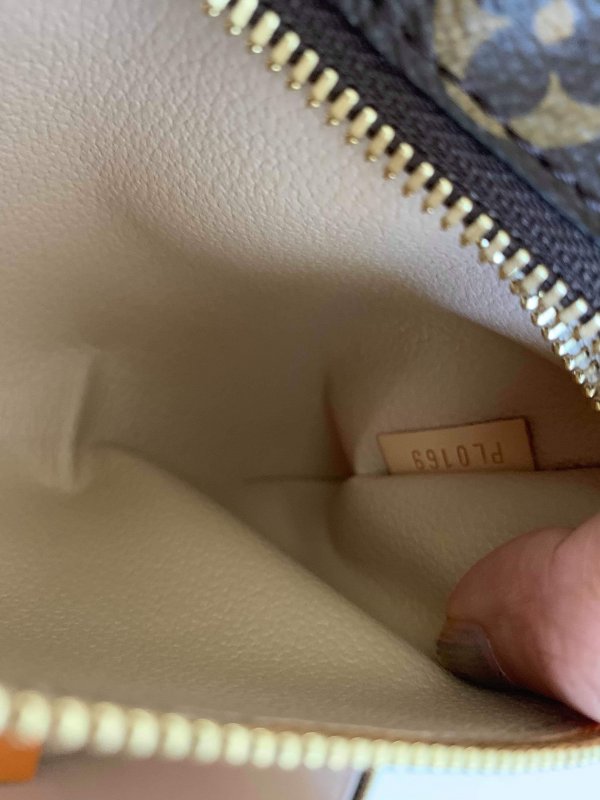 Louis Vuitton Nice BB with strap - Image 7